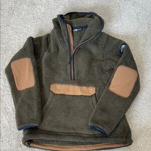 North Face olive green Half-Zip Fleece Pullover